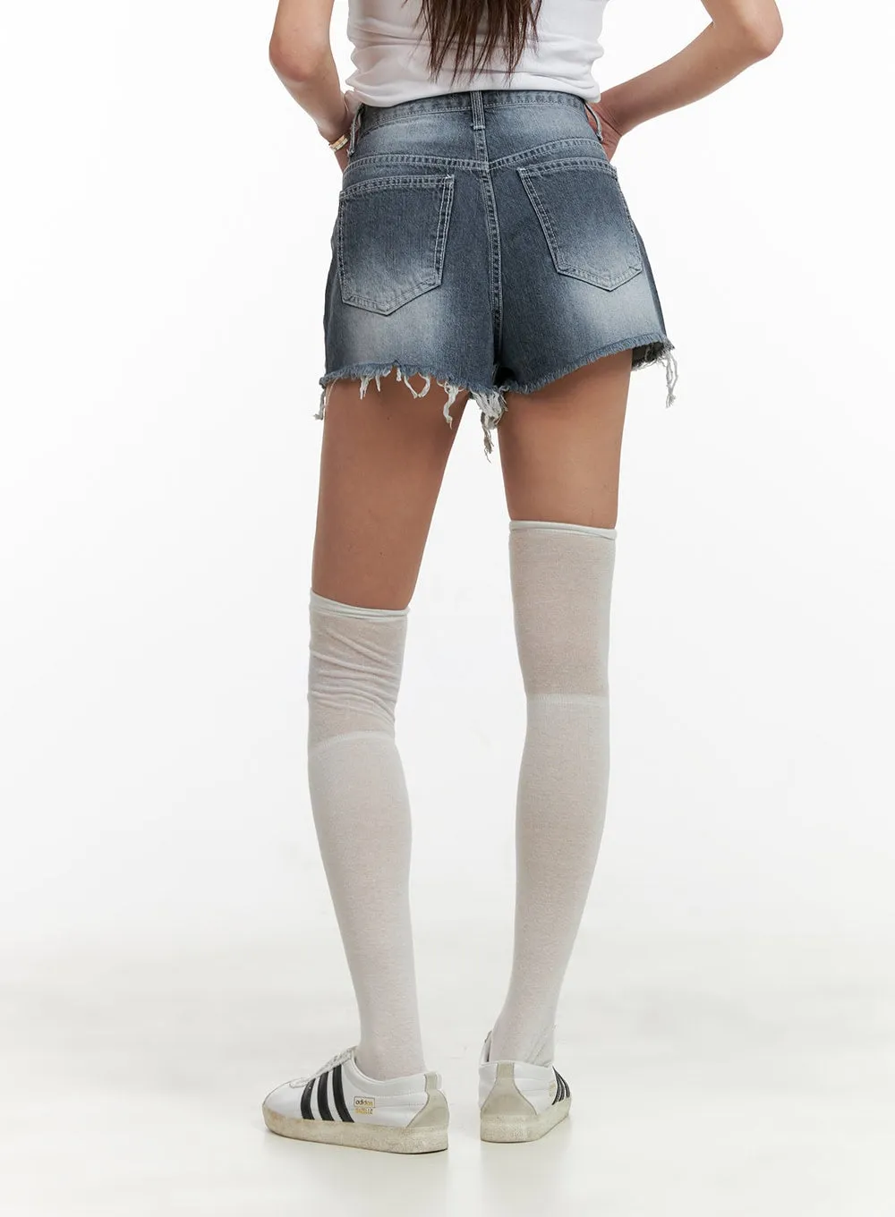 Destroyed Hem Denim Shorts CY431