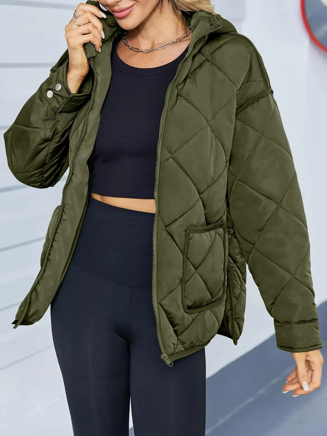 Dyexces Womens Quilted Puffer Jacket Hooded Long Sleeve Zip Up Winter Coat Lightweight Warm Jackets with Pockets